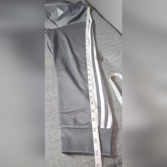 Adidas Mens, Jacket and taper Pants Green size XL, SUITS MULTI  SPORT grey four. - Picture 12 of 16